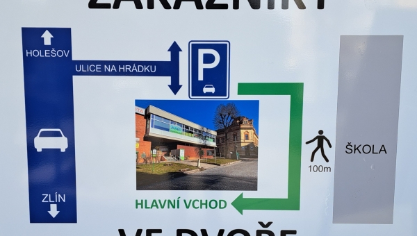 UPOZORNĚNÍ - PARKOVÁNÍ PRO ZÁKAZNÍKY PO DOBU REKONSTRUKCE NÁMĚSTÍ